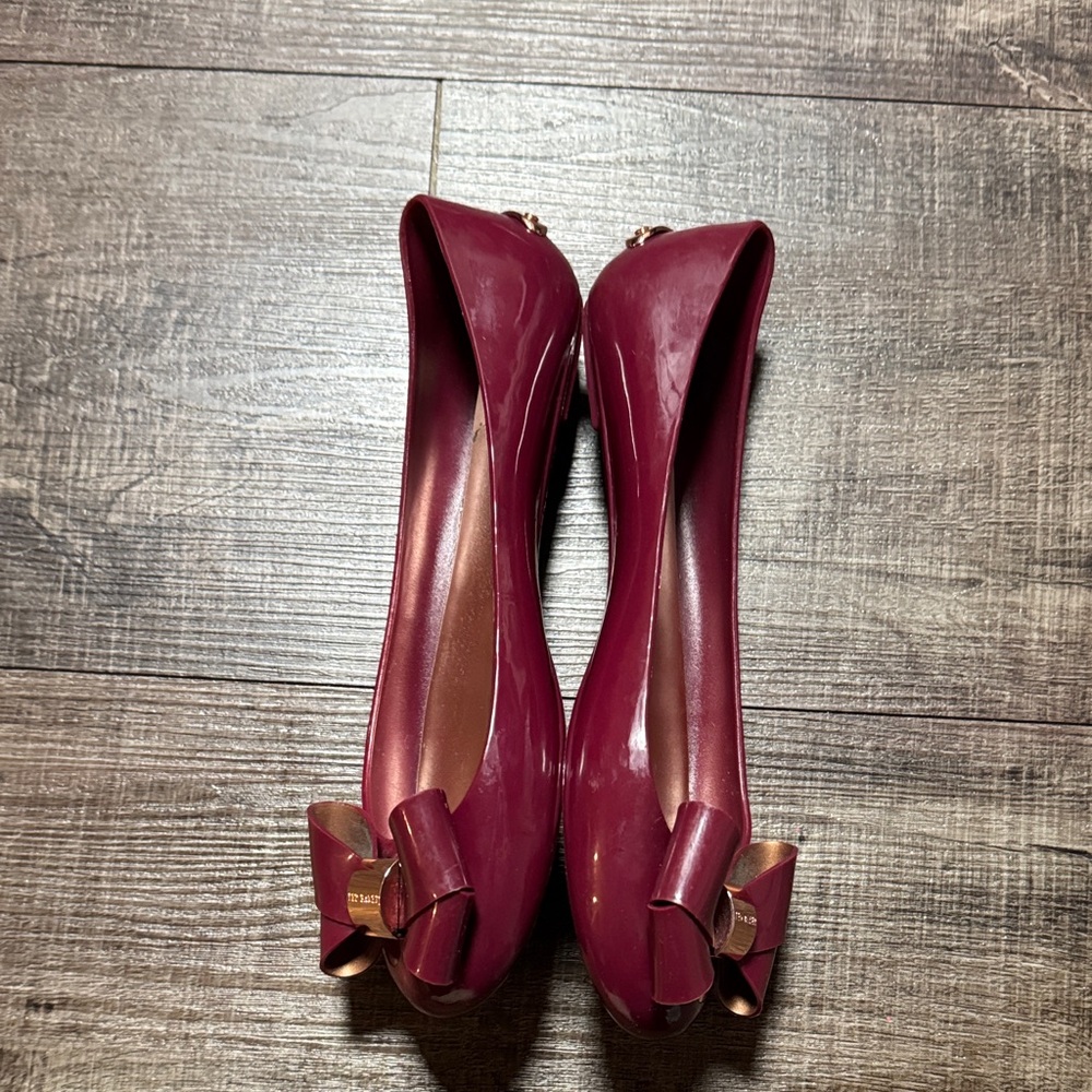 Ted Baker London Burgundy Bow Flats - Picture 3 of 11